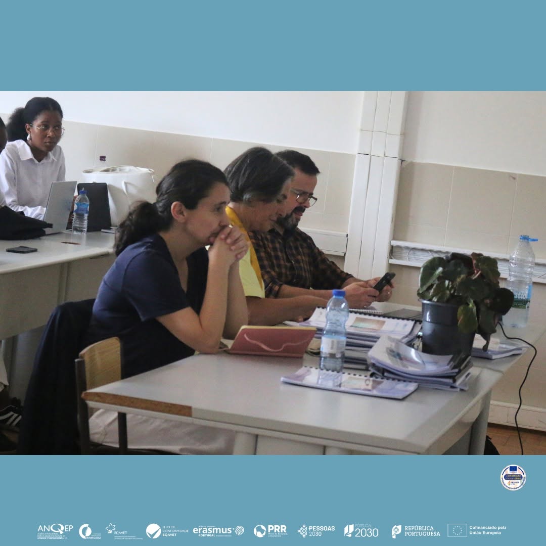 PROVAS DE APTIDÃO PROFISSIONAL | TÉCNICO/A DE AUXILIAR DE SAÚDE 6 6 10